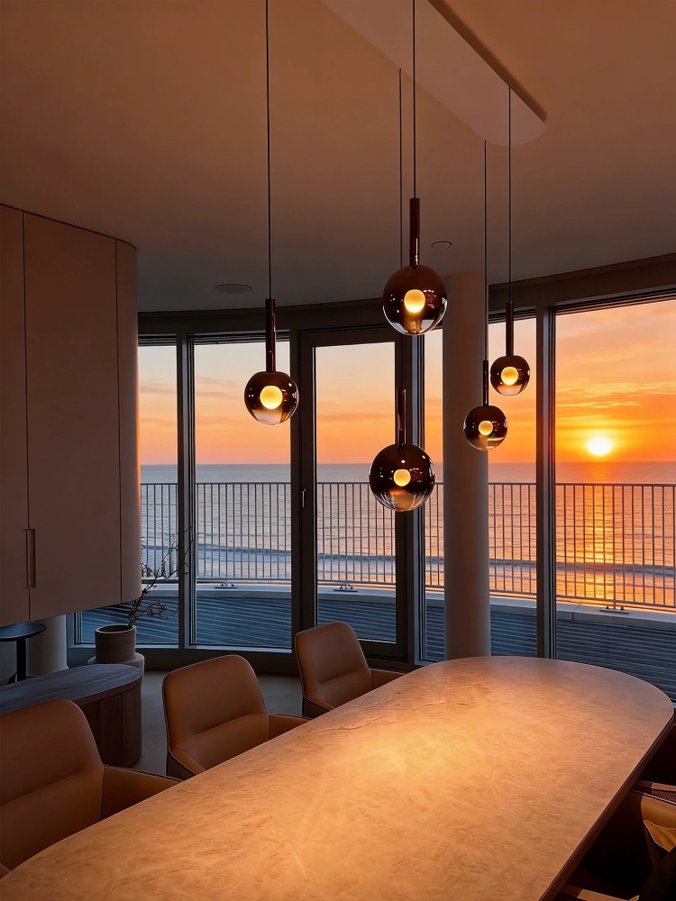 Home Of The Year Bathroom - 스모크 그레이 그라데이션 유리 LED 펜던트