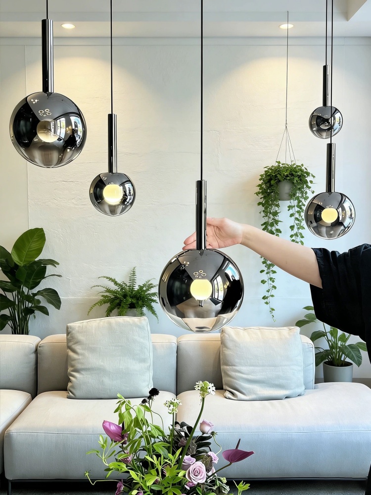 스모크 그레이 그라데이션 유리 LED 펜던트 조명 20 - Home Of The Year Bathroom 리뷰 및 가격